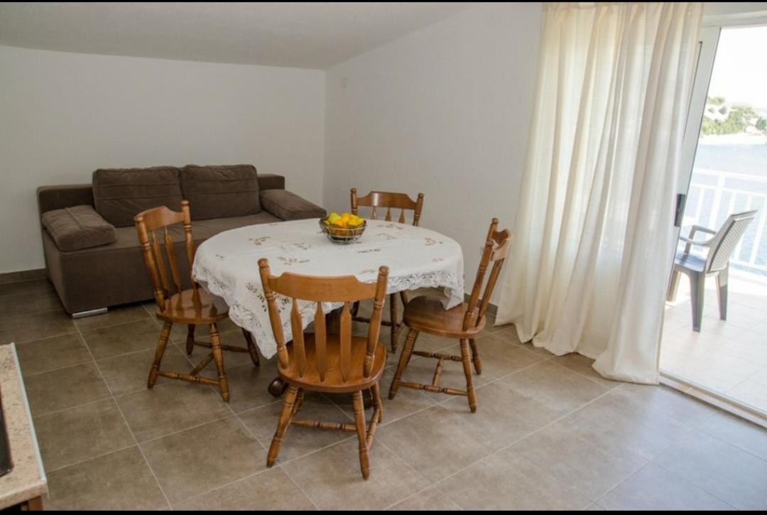 Apartmani Alfijo Klek Exterior foto