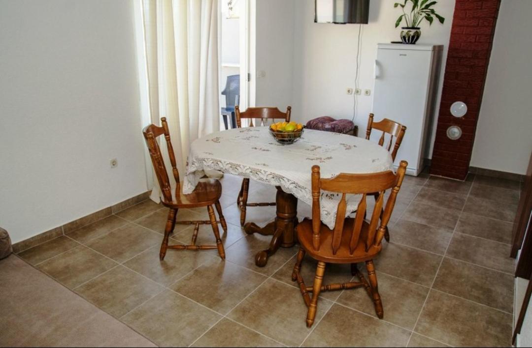 Apartmani Alfijo Klek Exterior foto
